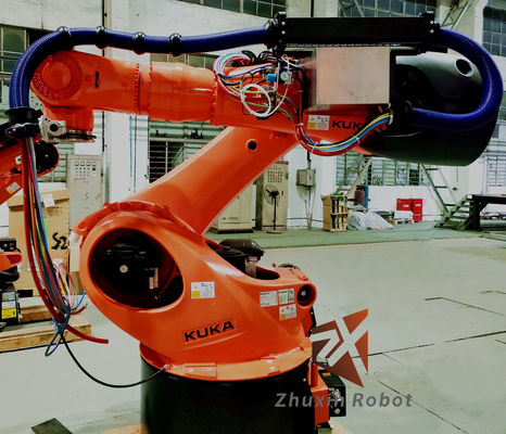 Conception et installation d' un ensemble de robots de pipelines sur mesure pour Kuka, ABB
