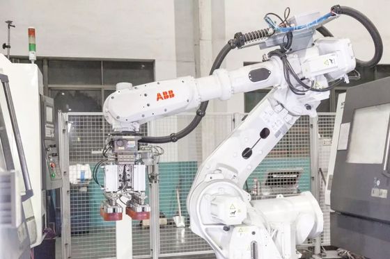 Un bras robotique programmable de 150 kg: la clé de l'efficacité et de la précision dans la fabrication