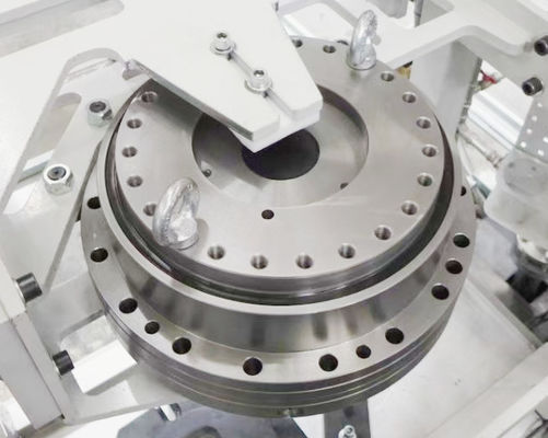 Réducteur d'engrenages Kuka Amélioration des performances grâce à l'inspection et au remplacement des joints pour un résultat optimal